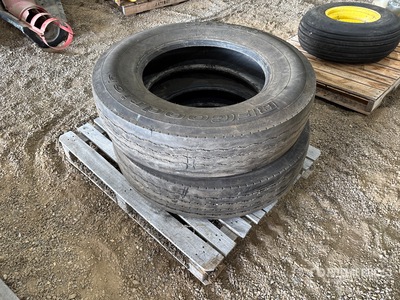 Quantity of (2) BFGoodrich 11R24.5 Neumáticos