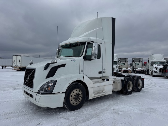 2018 Volvo VNL300 6x4 T/A Day Cab Truck Tractor