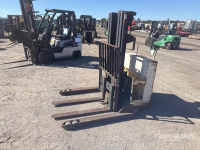 Baker 4000 lb Electric Pallet Jack