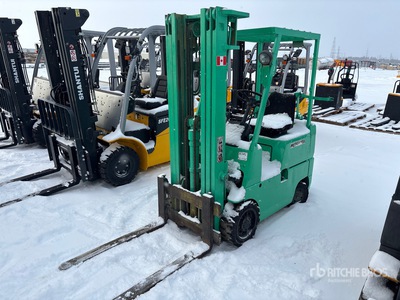 Mitsubishi FGC15 2700 lb Cushion Tire رافعة شوكية