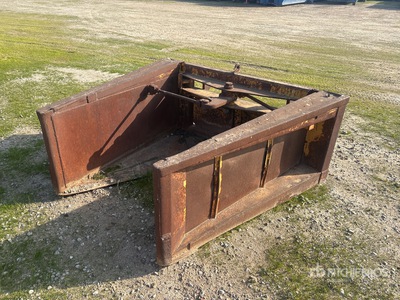 Forklift attachment ملحق الشوك