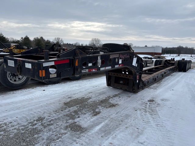 2013 Fontaine 55 Magnitude 55 ton Tri/A Beam Removable Gooseneck Lowboy Trailer