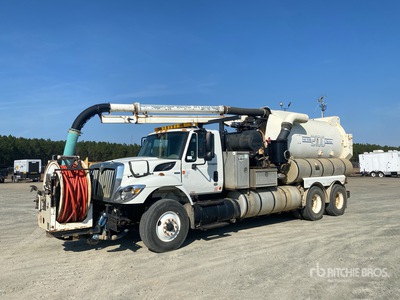 Vactor 2100 series on 2008 International 7400 6x2 Vacuum Excavator Truck