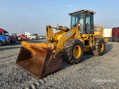 2002 John Deere 624H Pala gommata