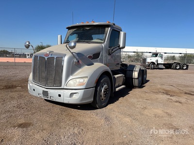 2019 Peterbilt 579 4x2 S/A Day Cab Truck Tractor