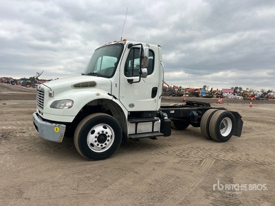 2014 Freightliner M2 106 4x2 Cabeza Tractora Cabina Corta