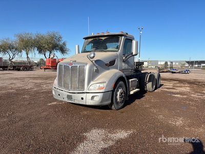 2020 Peterbilt 579 4x2 S/A Day Cab Truck Tractor