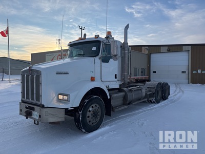 2014 Kenworth T800 6x4 T/A Day Cab Truck Tractor