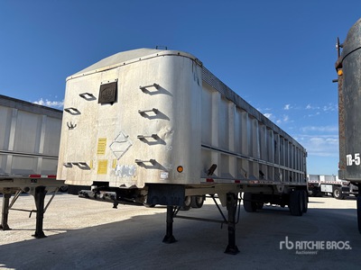 2004 MAC 39 ft 11 in T/A Aluminum End Dump Trailer