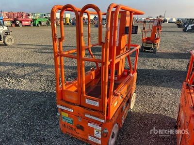 2015 Snorkel TM12 Ascenseur à mât vertical