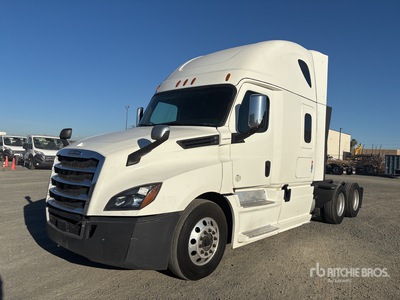 2020 Freightliner Cascadia 126 6x4 T/A Sleeper Truck Tractor