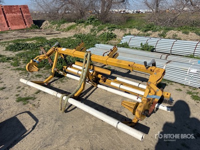 2019 Grizzly Cub 300T 94 in Paving Fabric Laydown