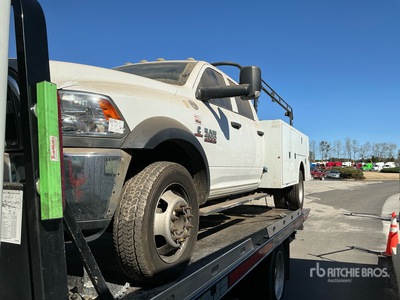 2018 Ram 4500 4x4 Crew Cab Utiliteits vrachtwagen (Inoperable)