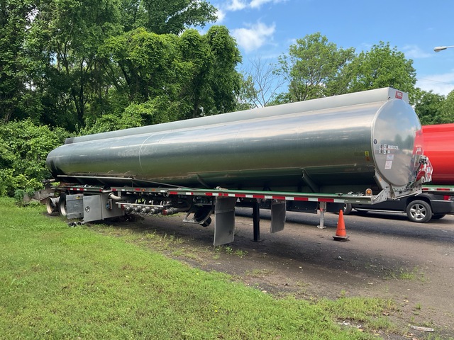 2021 Heil 9500 gal T/A Tanker Trailer