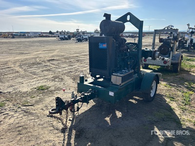 2014 Pioneer Trailer-Mounted Water Pump