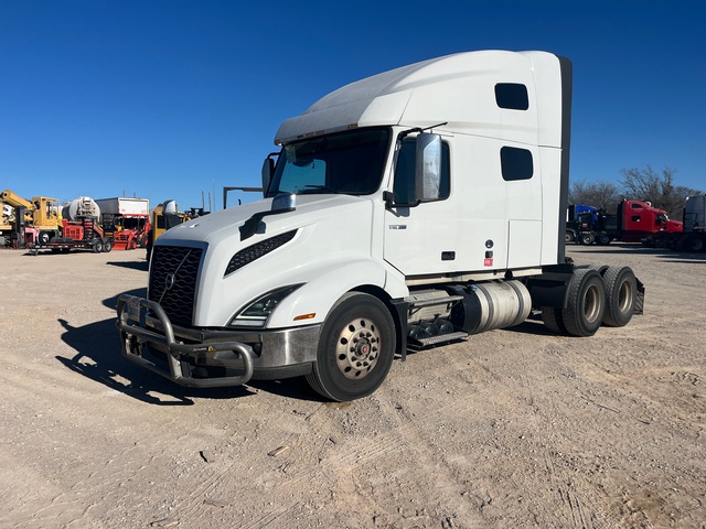 2023 Volvo VNL760 6x4 T/A Sleeper Truck Tractor