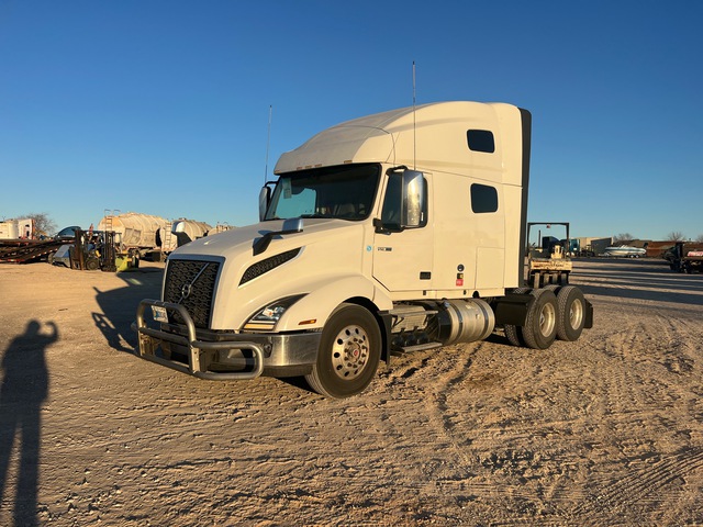 2023 Volvo&nbsp; VNL860 6x4 T/A Sleeper Truck Tractor