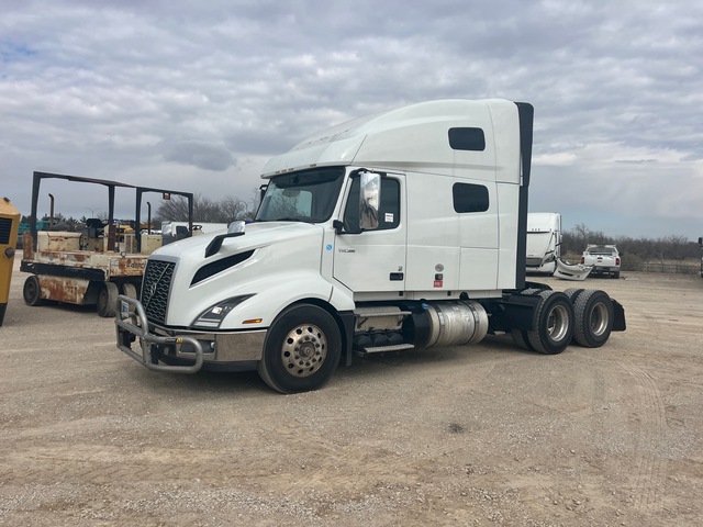 2023 Volvo VNL760 6x4 T/A Sleeper Truck Tractor