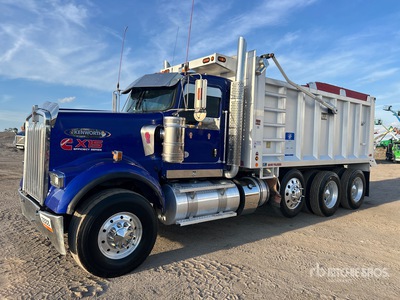 2022 Kenworth W900 8x4 Tri/A Dump Truck