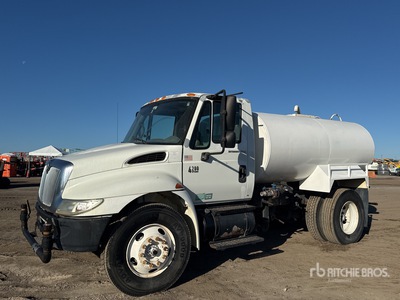 2006 International 4200 4x2 Water Truck