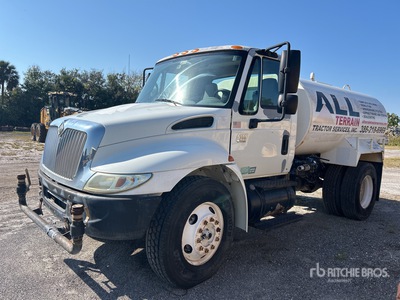2006 International 4200 4x2 Water Truck