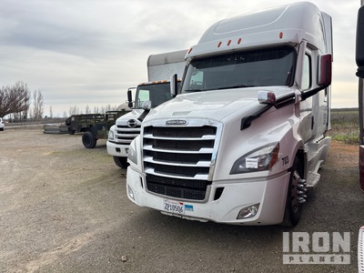 2022 Freightliner CASCADIA 6x4 تراكتور شاحنة كابينة النوم (ثنائية المحور) (Inoperable)