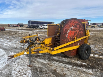 1981 Haybuster L-106 Dépierreuse