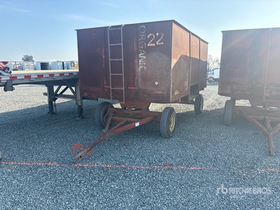 S/A Turntable Walnut Trailer