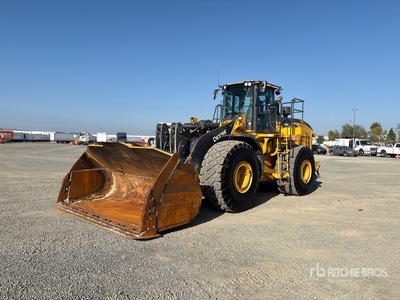 2020 John Deere 844L Chargeuse sur roues
