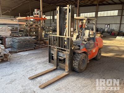 Toyota 7FDAU50 11000 lb Pneumatic Tire Forklift