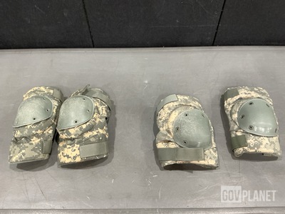 (129) Pairs of Knee Pads