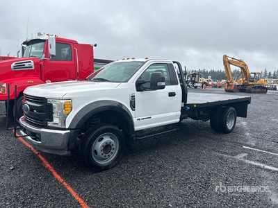 2017 Ford F-550 XL 4x2 Flatbed Truck