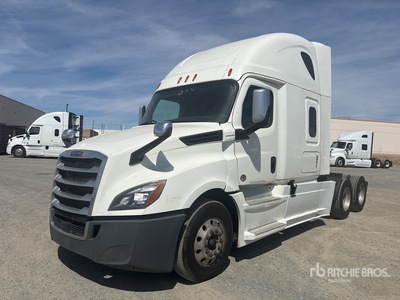 2020 Freightliner Cascadia 126 6x4 T/A Sleeper Truck Tractor