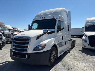 2020 Freightliner Cascadia 126 6x4 T/A Sleeper Truck Tractor