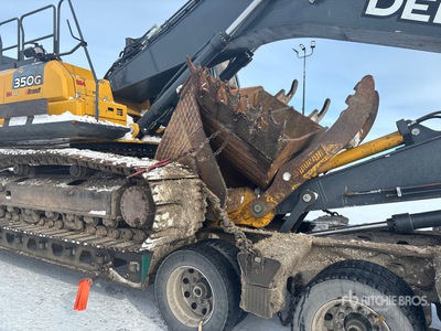 Brandt 72 in Q/C Cleanup Excavator Bucket - Fits John Deere 350G