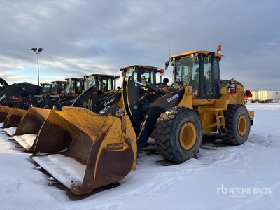 2020 John Deere 644L Pala gommata