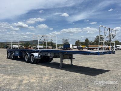 2015 MaxiTrans 15 m Bogie/A B-Double Combination Flatbed Trailer