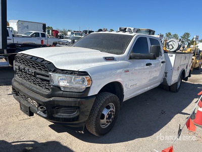 2022 Ram 3500 4x4 Crew Cab Camion de service