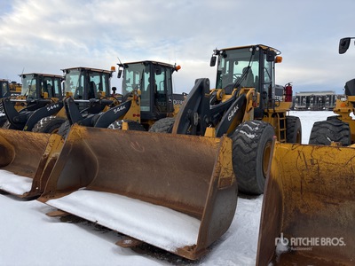 2018 John Deere 644 K Pala gommata