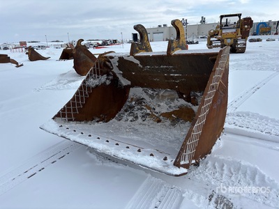 Brandt 84 in Q/C Cleanup Excavator Bucket - Fits John Deere 470G