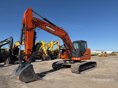 2014 Doosan DX235LCR Pelle Hydraulique sur Chenilles