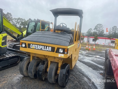 2008 Cat PS-150C 9 Wheel Gummiradwalze