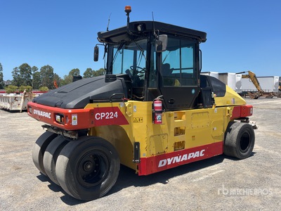 2013 Dynapac CP224W 7 Wheel Pneumatic Roller