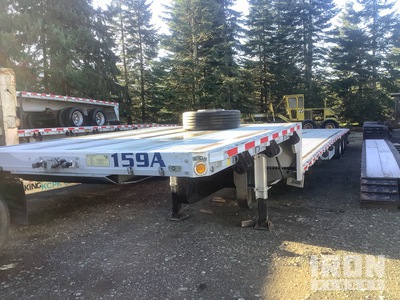 2017 Reitnouer 75000 lb 53 ft Tri/A Single Drop Step Deck Trailer