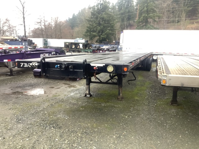 2010 Manac 53-90x102 53 ft Tri/A 53 ft - 90 ft Extendable Flatbed Trailer