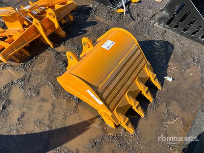 2026 GIYI GY-BK 24 in Digging CAT Excavator Bucket (Unused)