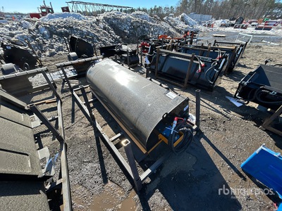 2026 GIYI GY-BS72 72 in Closed Skid Steer Sweeper (Unused)