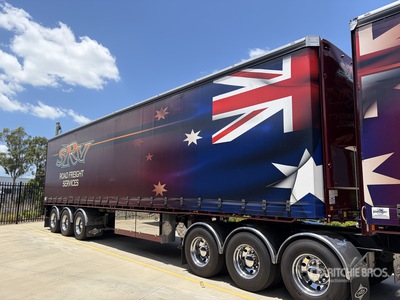 2022 Vawdrey 13 m Tri/A Pritsche-Plane Anhänger