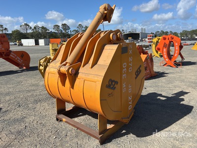 SEC 1200 mm Q/C Clamshell Excavator Bucket - Fits 27 - 30 Ton