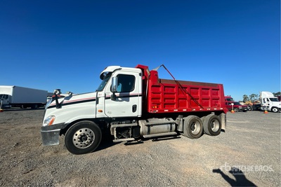 2014 Freightliner Cascadia 125 6x4 T/A Dump Truck